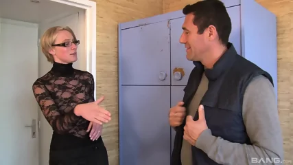 Mature & Hot - Vidéo premium HD - MILF | Charmeuse X