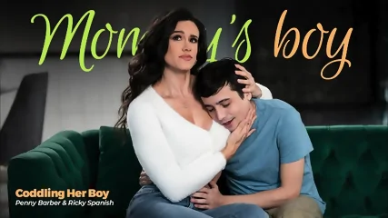 Penny Barber - Coddling Her Boy - Vidéo premium HD - MILF | Charmeuse X