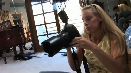 My Best Friend's Mom BTS - Video Porno Gratuite HD | Charmeuse X