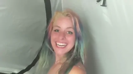 Fucking two lesbians in a tent at music festival - Vidéo premium HD - Amateur | Charmeuse X