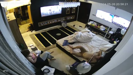 IPCAM (FULL) - Bald fat guy fucking his wife from behind - Video Porno Gratuite HD | Charmeuse X