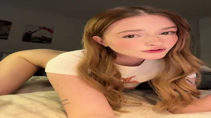 This Cute And Gracious Girl Shows Off Her Gorgeous Boobs And A Very Beautiful Royal Blinding Anus - Video Porno Gratuite HD | Charmeuse X