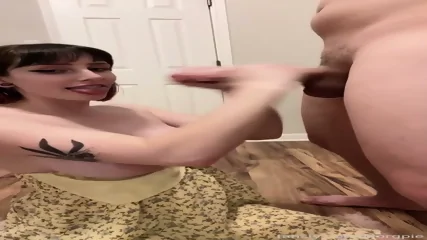 Morgpie âgets âthroatpied âafter âa âPrivate âCollection âAt â - Video Porno Gratuite HD | Charmeuse X