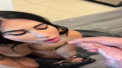 Valerie Kay - Video Porno Gratuite HD | Charmeuse X