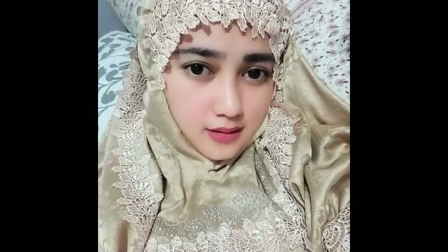 guru ngaji cantik di entot kaka sampe nangis - Bondage - Videos en HD | Jeux de Rue