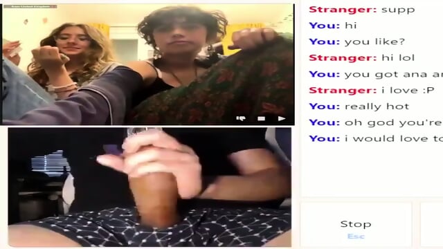 Best of Omegle , 2 best friends encountered with a huge dick ends in lesbian orgasm - Lingerie - Videos en HD | Jeux de Rue