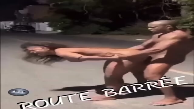 Balthazar sex in the middle of the night - Porno en Plein Air et Exterieur | Charmeuse X
