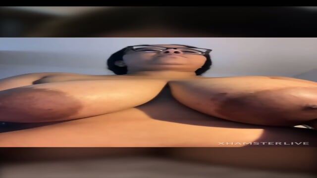 Marta shows her big tits - Videos Film Porno Ebony Gratuites HD | Jeux de Rue